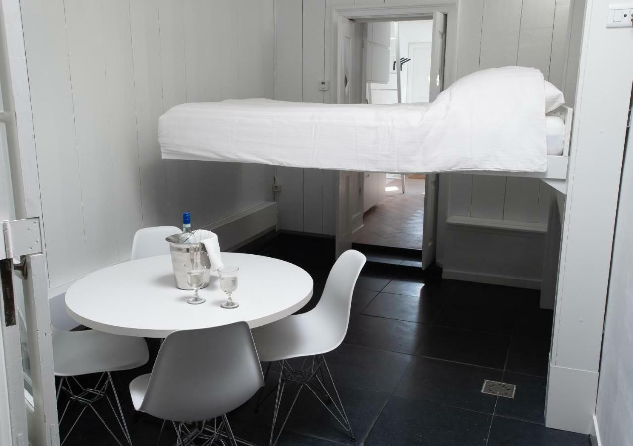 Waterland Hoge Huis Monnickendam Bagian luar foto