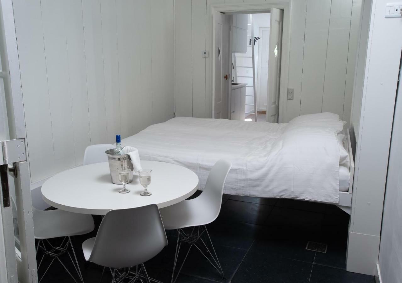 Waterland Hoge Huis Monnickendam Bagian luar foto